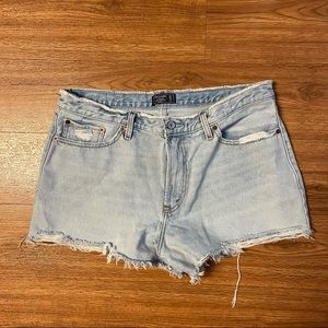 Abercrombie & Fitch Annie High Rise Short